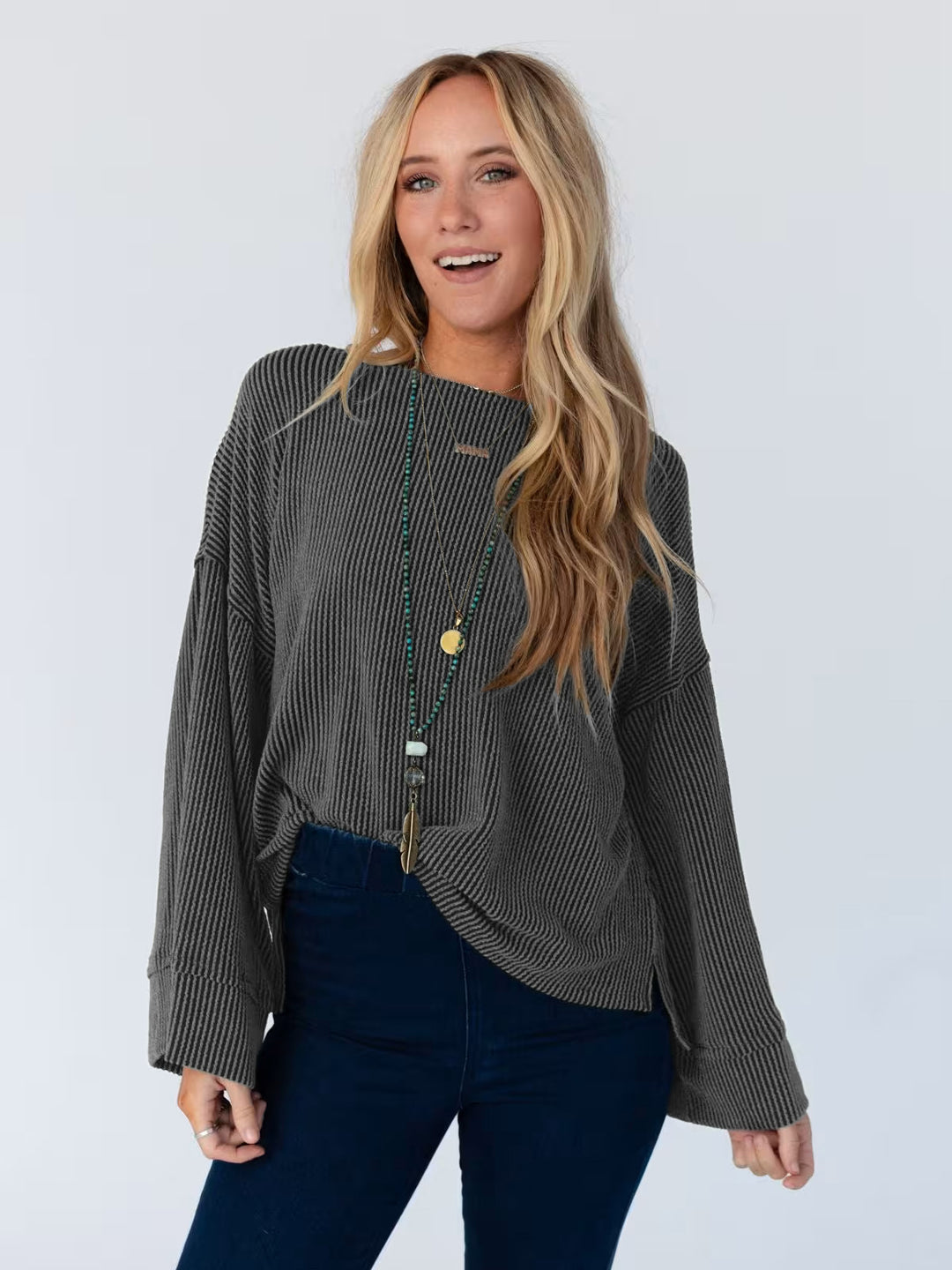 Oversized casual t-shirt for women with textured pattern Lune London