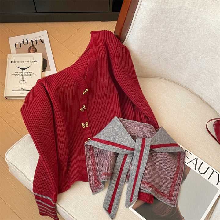 Cardigan pour femmes avec col maritime et détails de boutons Chic & Stil