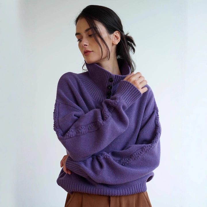 Pull à col roulé à la mode pour femmes avec détails de boutons Chic & Stil
