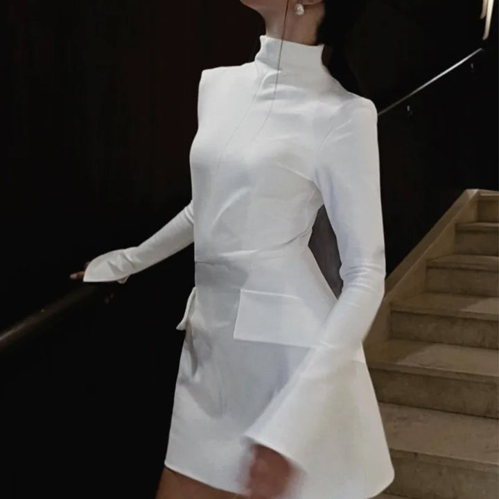 Robe élégante pour femme avec col haut et poches Chic & Stil