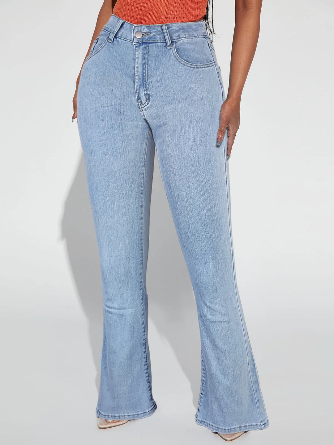 Women's high-waisted flared jeans with daisy embroidery and shaping cut Amarae