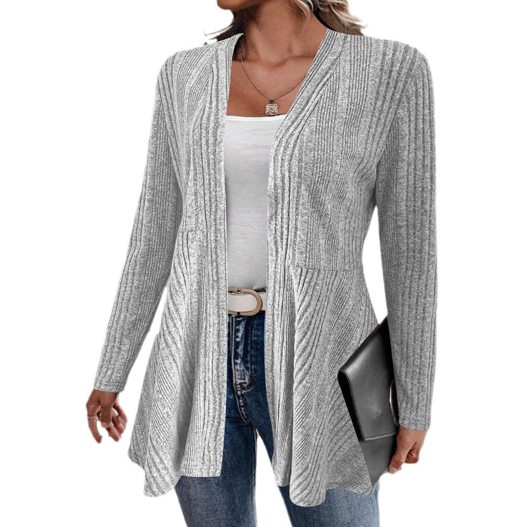 Lady cardigan with relaxed fit and flattering V-neck Lune London