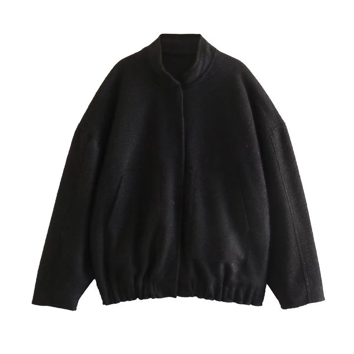 Ladies oversized fluffy coat with practical pockets and an elegant high collar Lune London