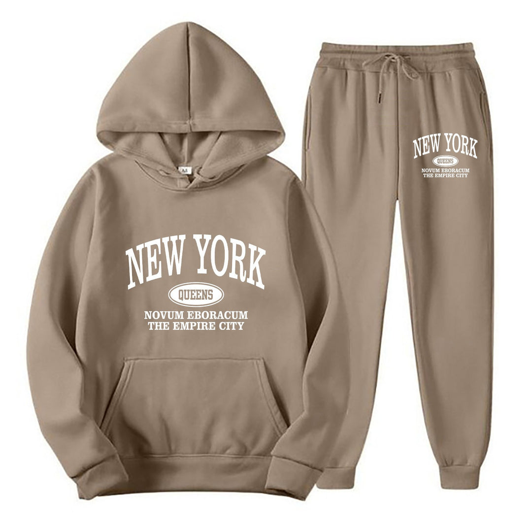 Women's Sporty Hooded Set with Large New York Print Chic & Stil