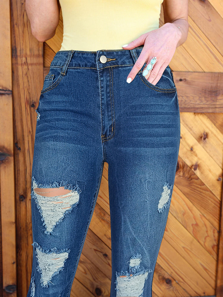 Women's Retro Flared Jeans with High Waist, Destroyed Details and Sculpting Stretch Waistband Amarae