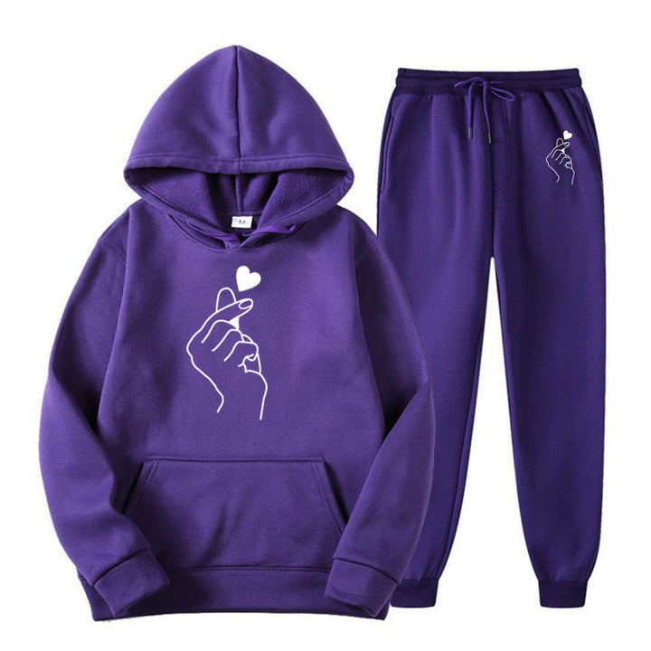 Women's tracksuit with creative heart motif and comfortable fit Lune London