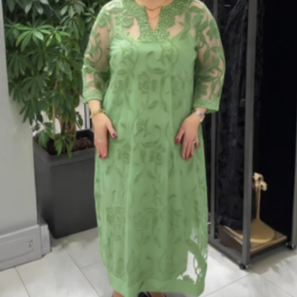 Robe maxi élégante pour femme en voile avec des embellissements en dentelle Chic & Stil