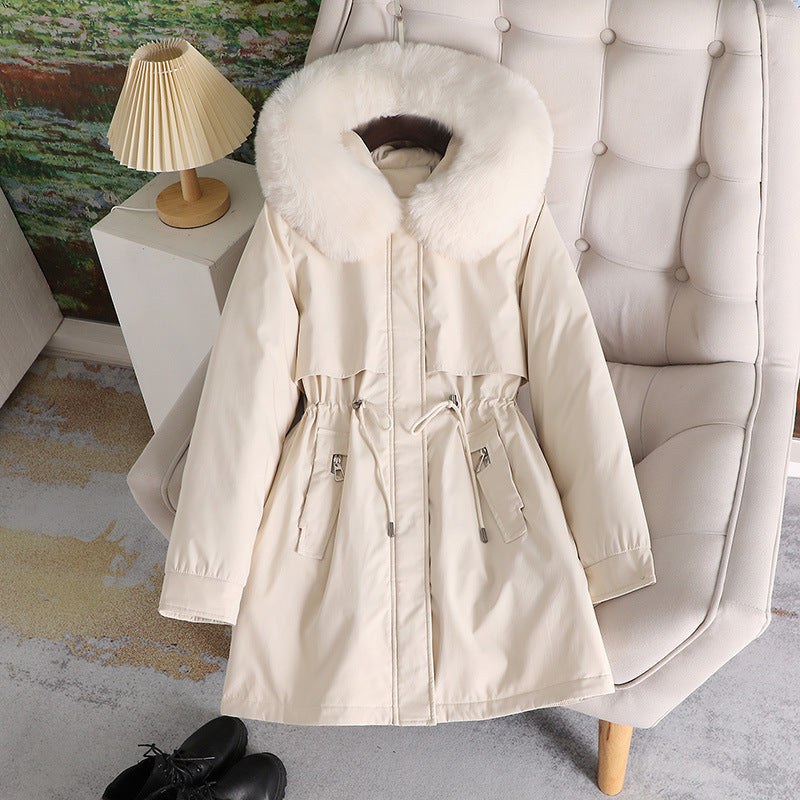 Fashionable women's winter coat with removable faux fur collar and practical pockets Lune London