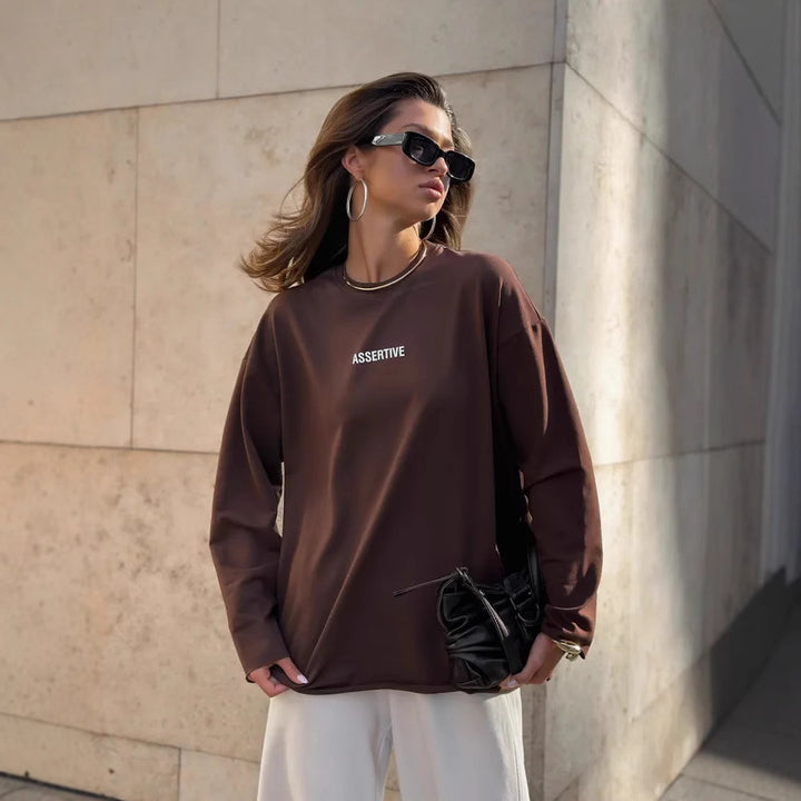 Casual women's sweatshirt with modern inscription and oversized fit Lune London