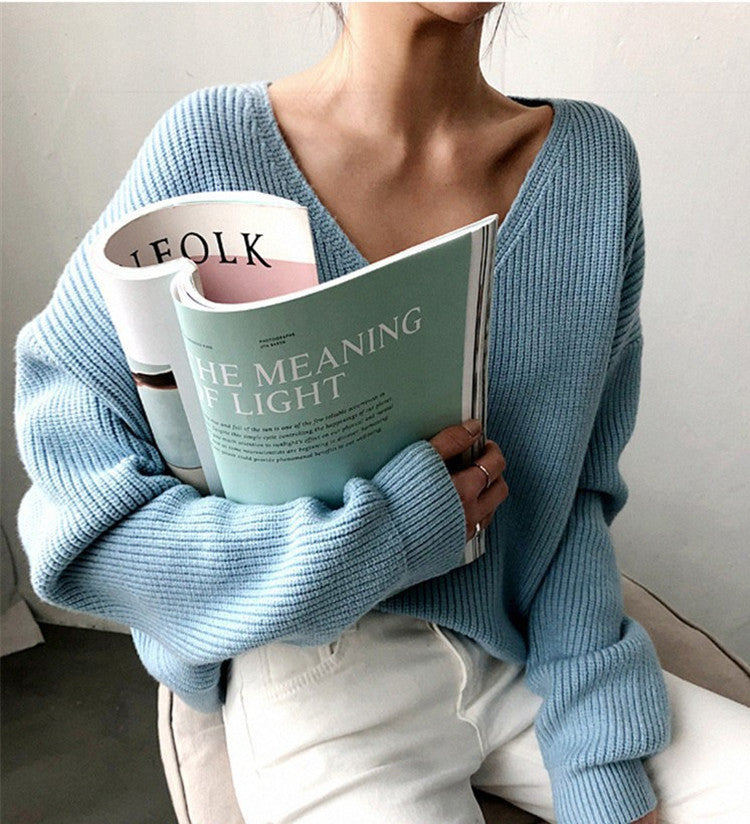 Women's chunky knit V-neck sweater with relaxed fit and voluminous sleeves Lune London