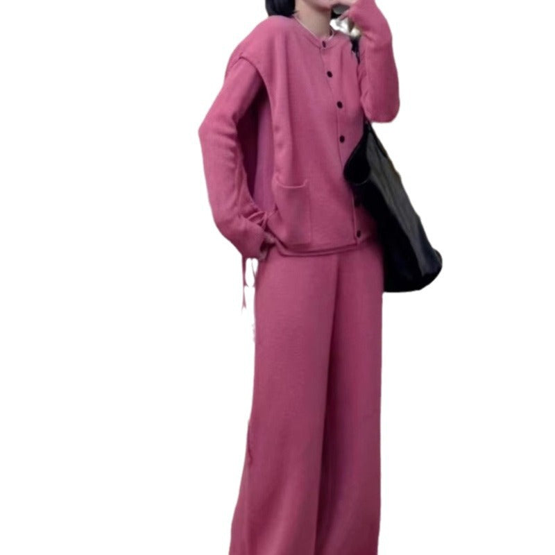 Cardigan en tricot épais pour femmes avec poches latérales pratiques et fermeture à boutons Chic & Stil