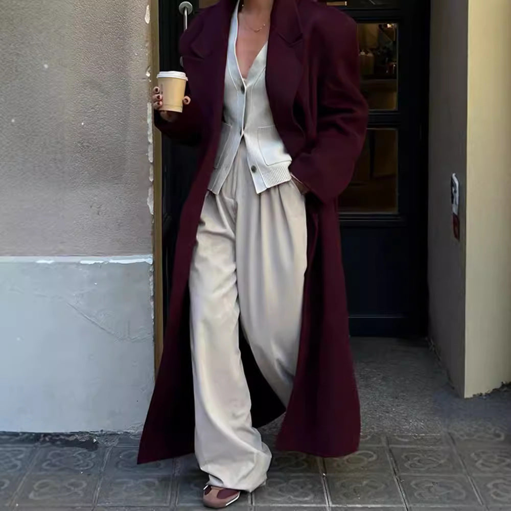 Ladies elegant wool coat with double-breasted design Lune London