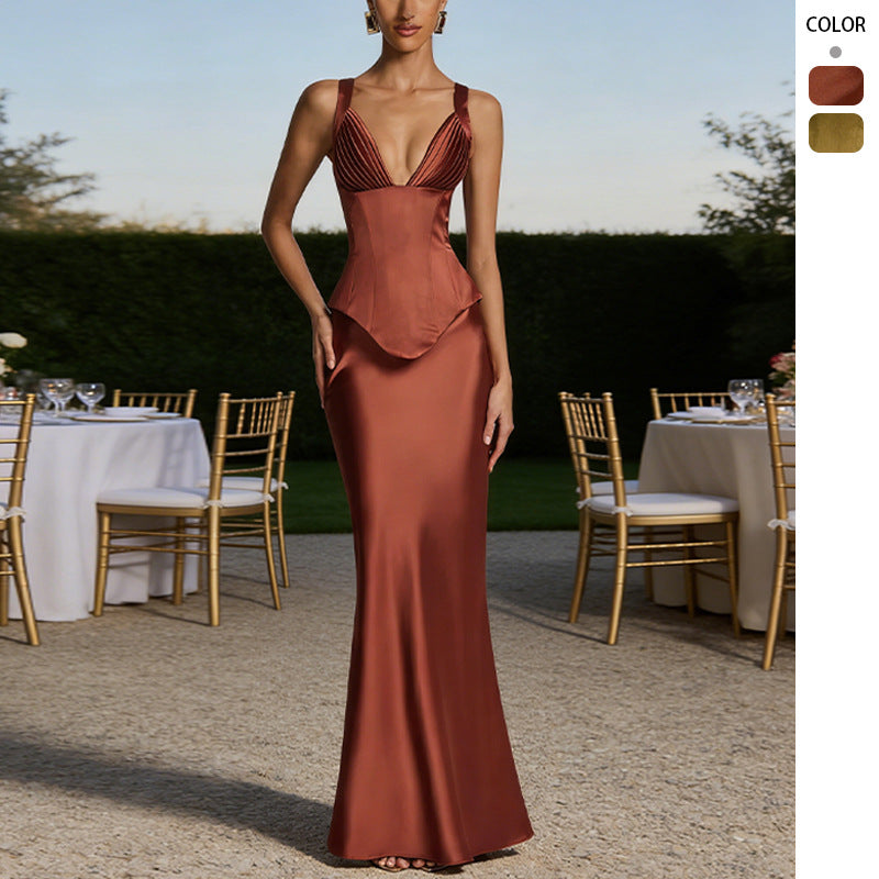 Elegant evening dress for women with deep V-neck and sculpting cut