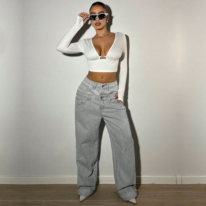 Haut à manches longues cropped pour femmes avec décolleté en V profond et boucle décorative Chic & Stil