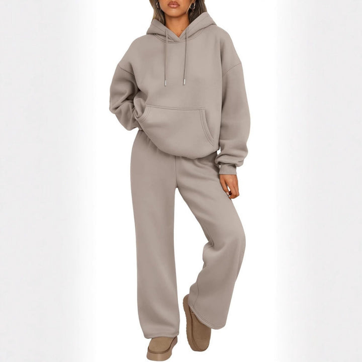 Women's tracksuit with casual cut and practical pockets Lune London