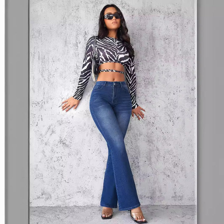 Ladies Flared Jeans in modern design with high waist and extravagant wash Lune London