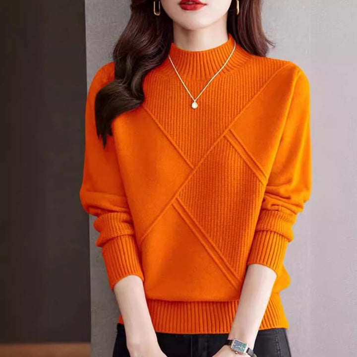 Elegant knitted sweater for ladies with a modern structured design Lune London