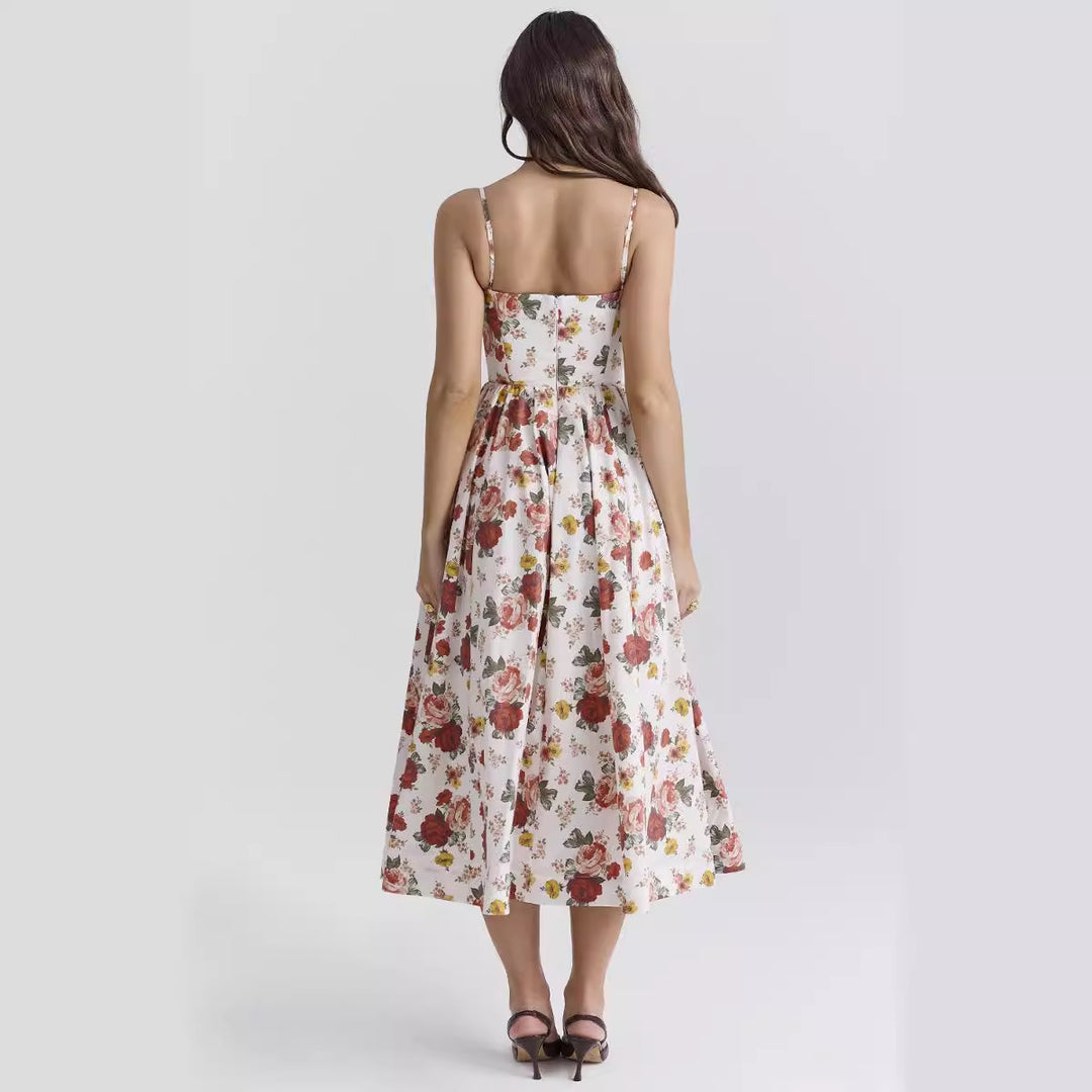Maxi dresses for women with floral pattern and elegant, flowing silhouette Chic & Stil