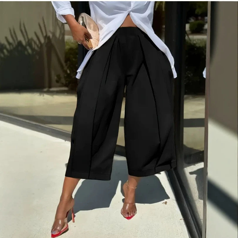 Women's culotte pants with wide leg and precise crease Amarae