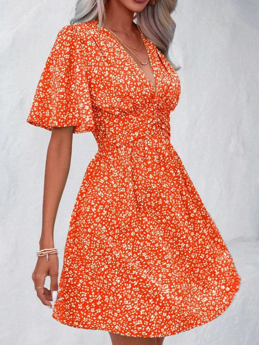 Flirty Floral Fitted and Flared Dress Lune London