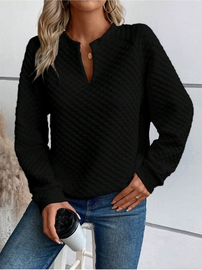 Casual sweater for women with textured design and high collar Lune London