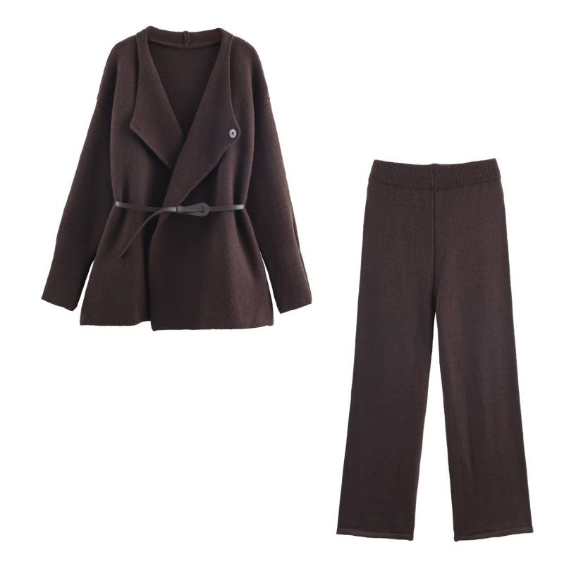 Elegant knitted set for women with fitted blazer and wide leg pants Lune London