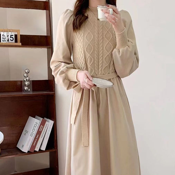 Robe tricotée pour femmes avec corsage texturé et manches bouffantes Chic & Stil