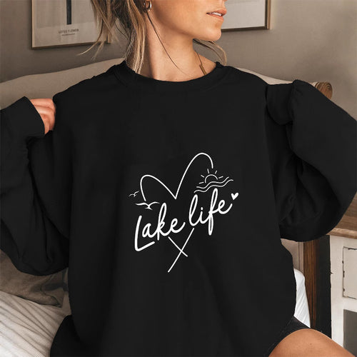 Sweatshirt pour femme avec des manches courtes et un motif en forme de cœur Chic & Stil