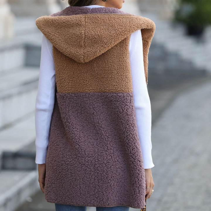 Faux fur jacket for women with large pockets and asymmetric design Lune London