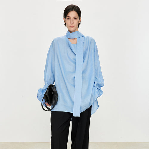 Blouse élégante pour femmes, décolletée, avec col raffiné Chic & Stil