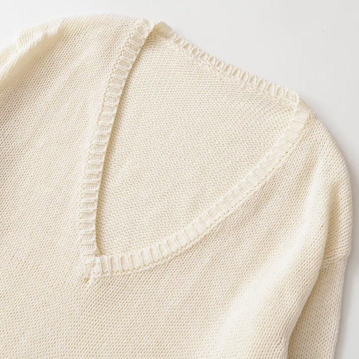 Women's chunky knit sweater with deep V-neck and oversized cut Amarae