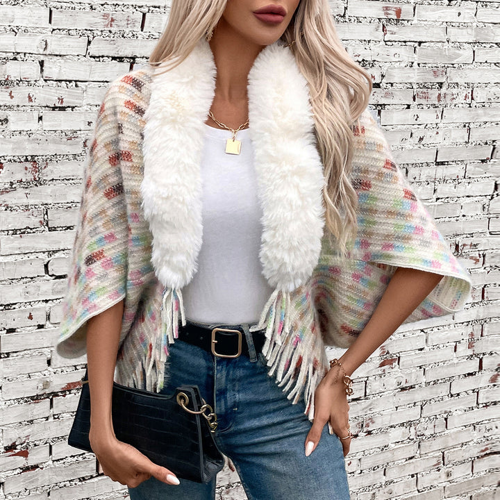 Women's elegant poncho with luxurious faux fur collar and fringes Lune London