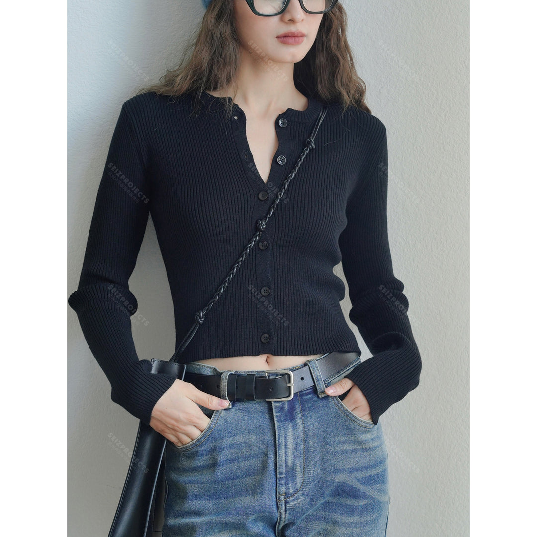 Women's Ribbed Cropped Cardigan with Button Placket and Narrow Silhouette Amarae