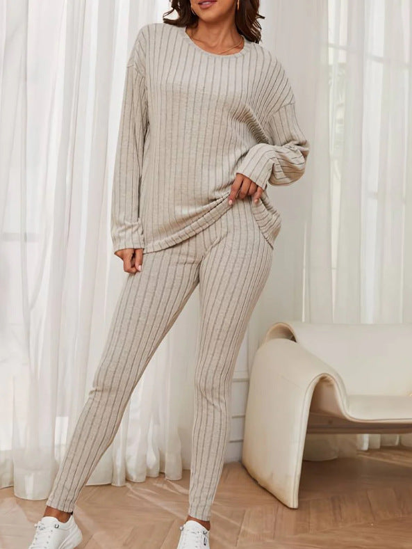 Ladies Long Sleeve Knit Sweater with Ribbed Structure Lune London