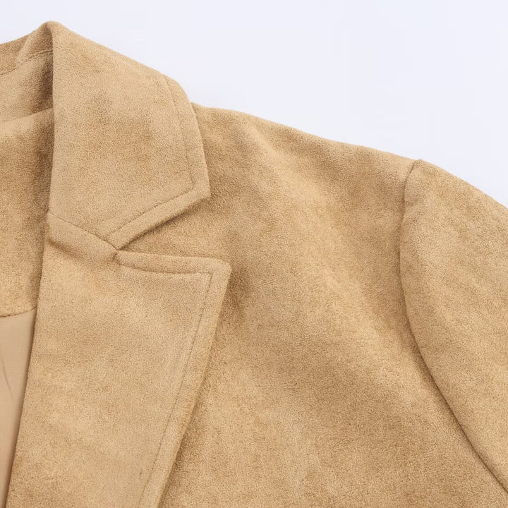 Elegant ladies velvet jacket Lune London