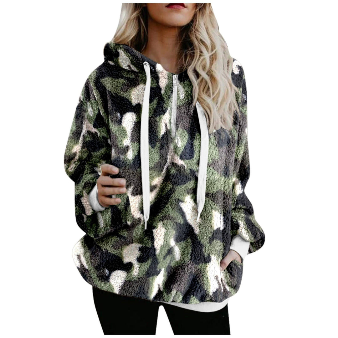 Women's cozy hooded sweatshirt with trendy geometric pattern Lune London