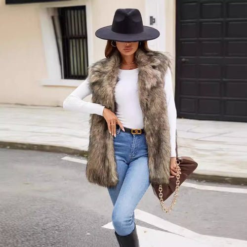 Elegant faux fur jacket for women with high collar Amarae