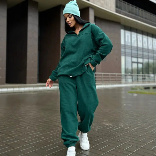 Women's cozy fleece loungewear set with half-zip and elastic waistband Amarae