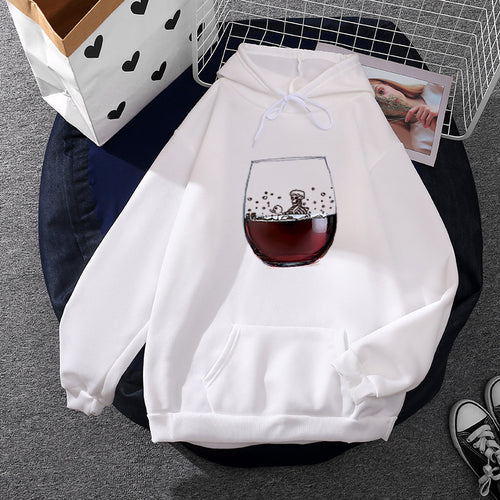 Women's hoodie with artistic glass design Chic & Stil