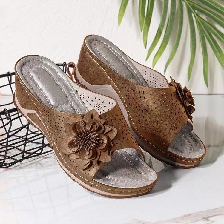 Fashion women's sandals with floral details and comfortable sole Lune London