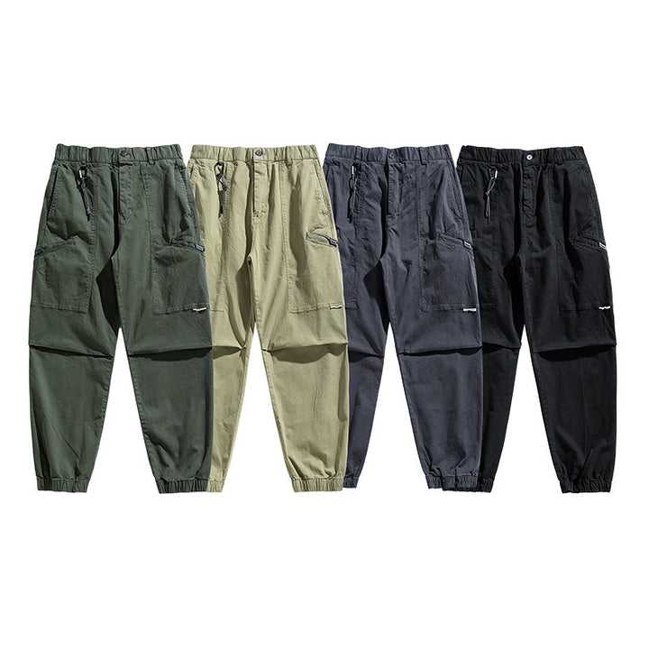 Men's comfortable cargo pants with practical pockets Lune London