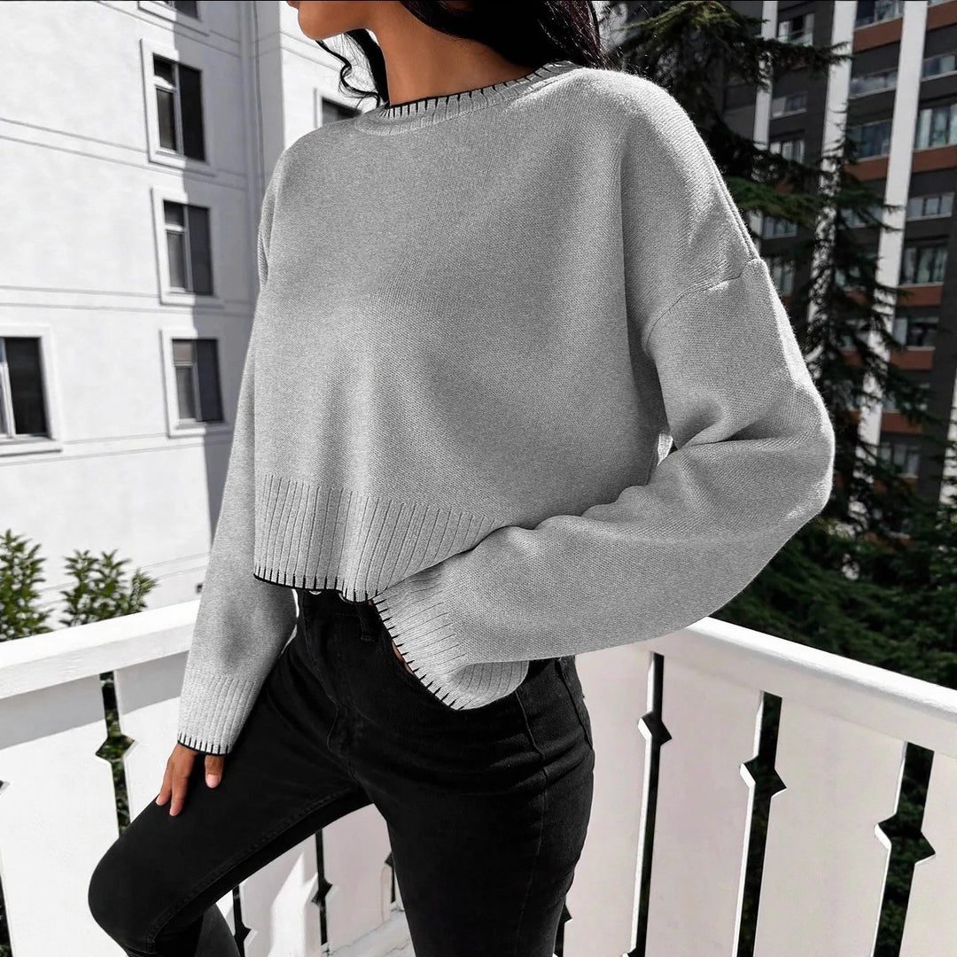 Short casual sweater for women with structured hems and round neck Lune London