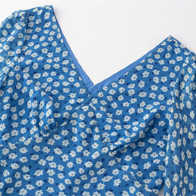 Shirt dress for women with floral design and elegant V-neck Lune London