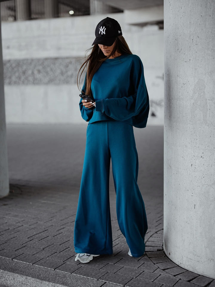 Women Oversized Comfortable Loungewear Set with Loose Fit and Oversized Collar Lune London