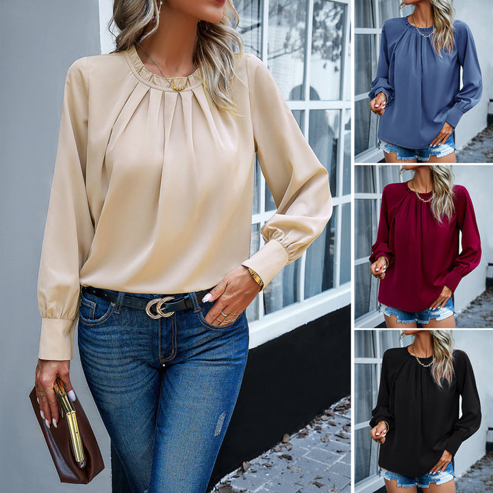 Women's shirt with elegant pleats and a decorative round collar Lune London