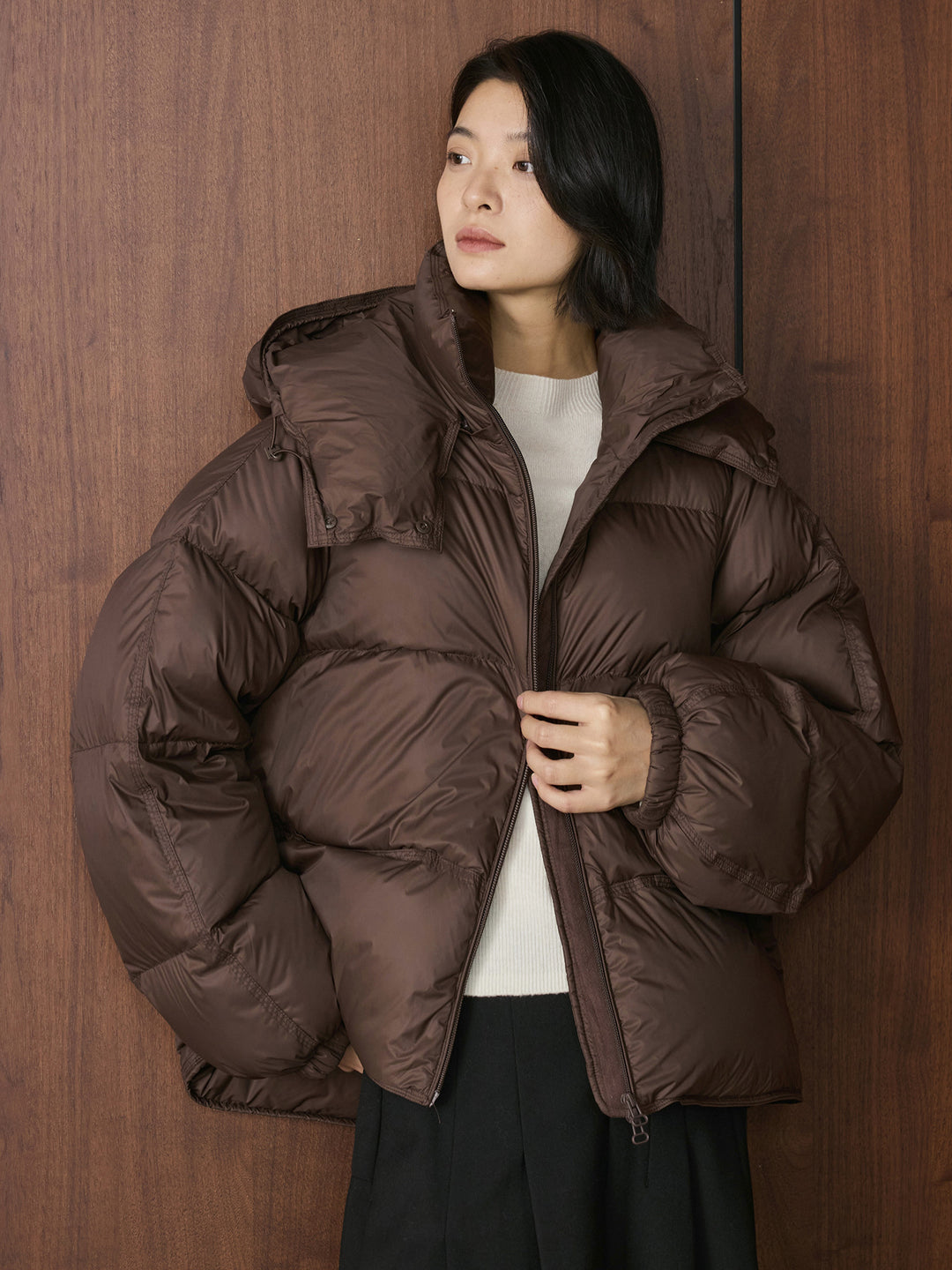 Women's short-cut volume padded jacket with XXL hood and drawstring Amarae