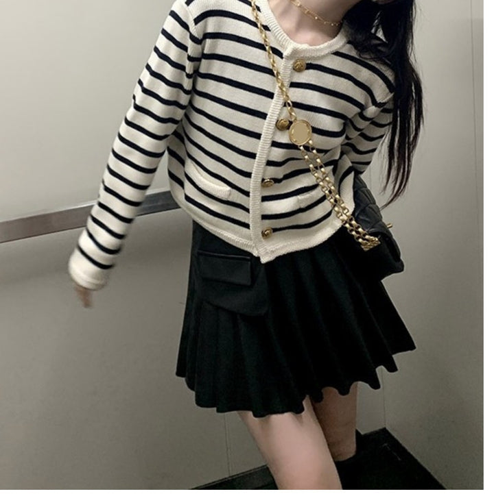 Chic striped jacket for women with golden buttons and large pockets Lune London