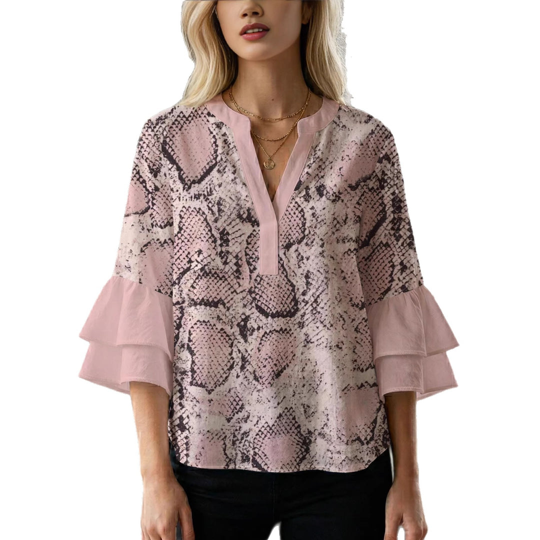 Women's casual blouse with ruffled sleeves and botanical print Lune London