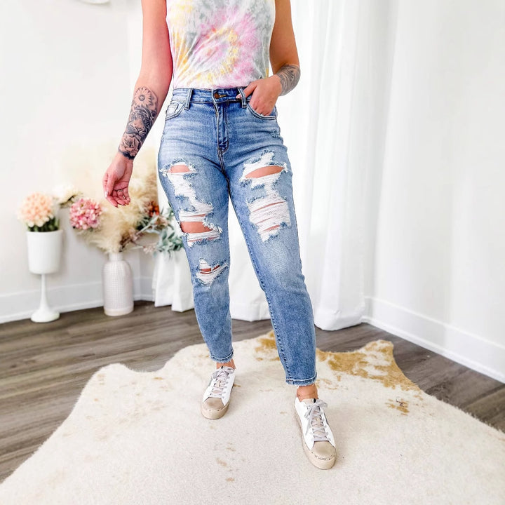Women's skinny jeans with trendy destroyed look and elastic waistband Lune London
