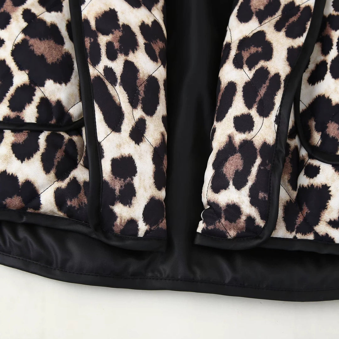 Women's Padded Kimono Jacket with Leopard Print, Oversized Cut and Patch Pockets Amarae